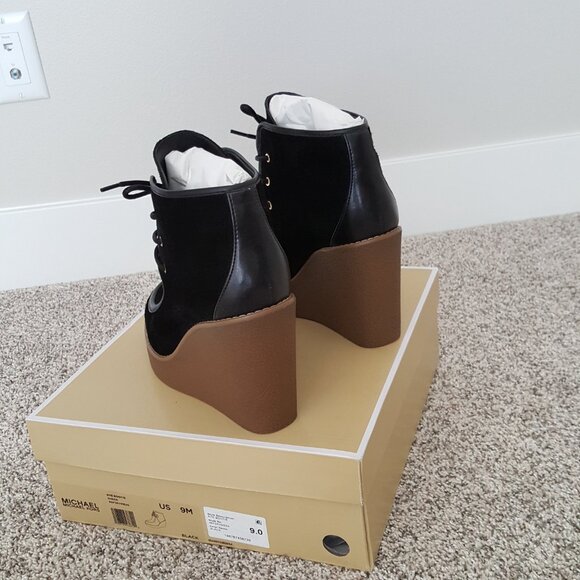 NWT Michael Kors Rye Suede Leather Wedge Ankle Boot Bootie Black 9 - Picture 3 of 11
